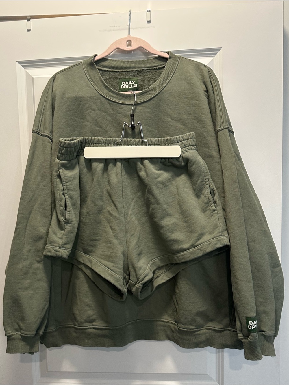 Daily Drills Set! Oversized Crew & Super Shorts in DD Green M/L. EUC - Picture 3 of 10